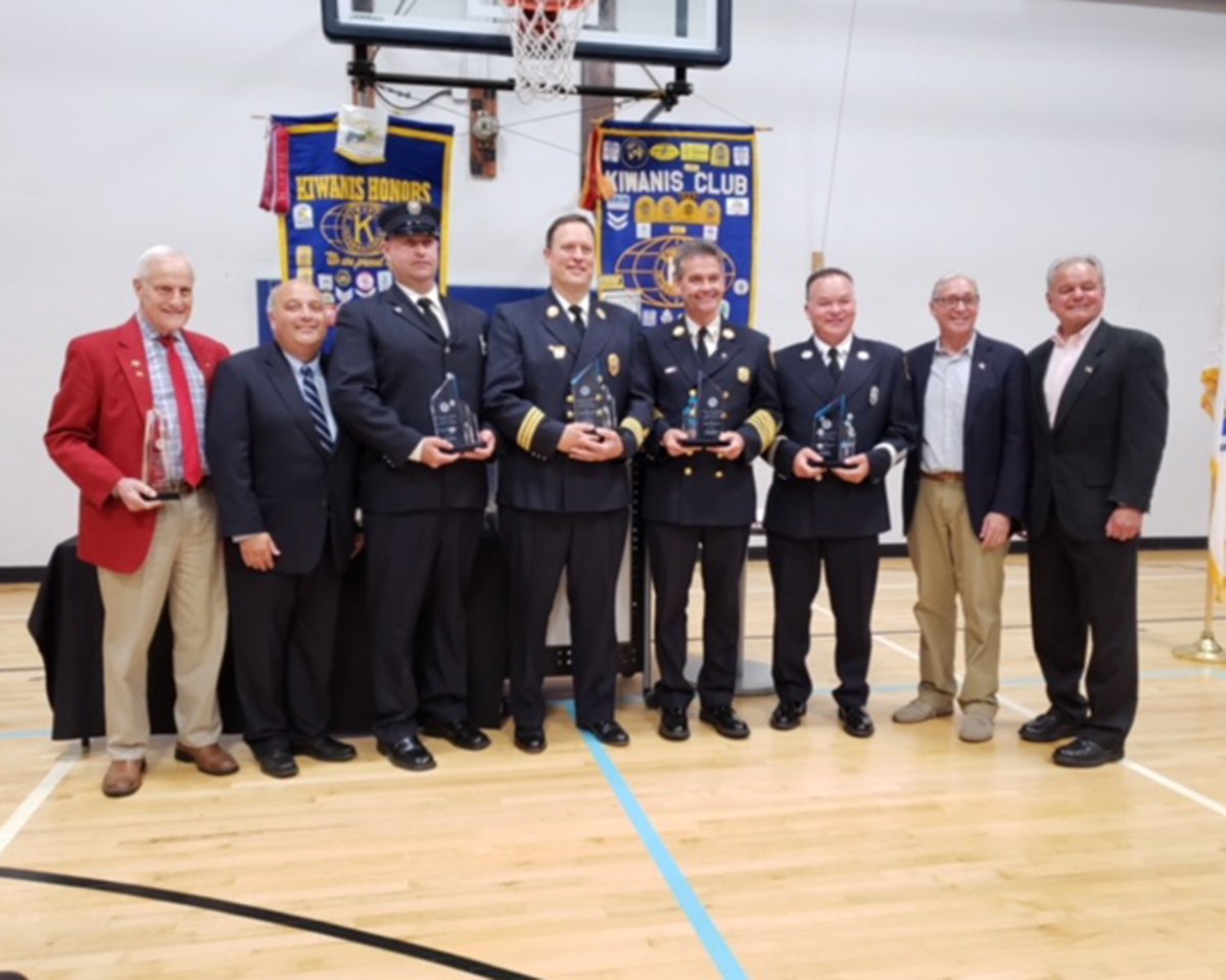 KiwanisClubofGL's tweet photo. At our 2018 Gladys and Tony Sakowich Awards Night we were proud to honor the Andover, Lawrence, Methuen, and North Andover Fire Departments with our
Salute to Service Award. We also awarded our own Al DeLuca with the Gladys and Tony Sakowich Lifetime Achievement Award https://t.co/1P5JnD8dnK
