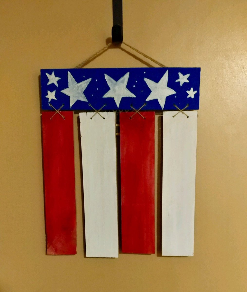APL_TheShop's tweet photo. These beautiful finished #palletflags are ready to decorate with! #happy4thofJuly #MakersGonnaMake https://t.co/hIWZ1RQWJG