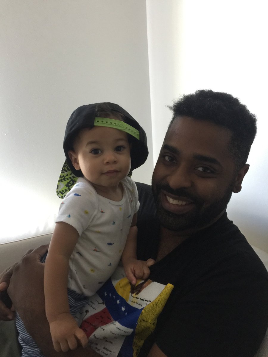 Momentos que no tienen precios ... nada como la familia.