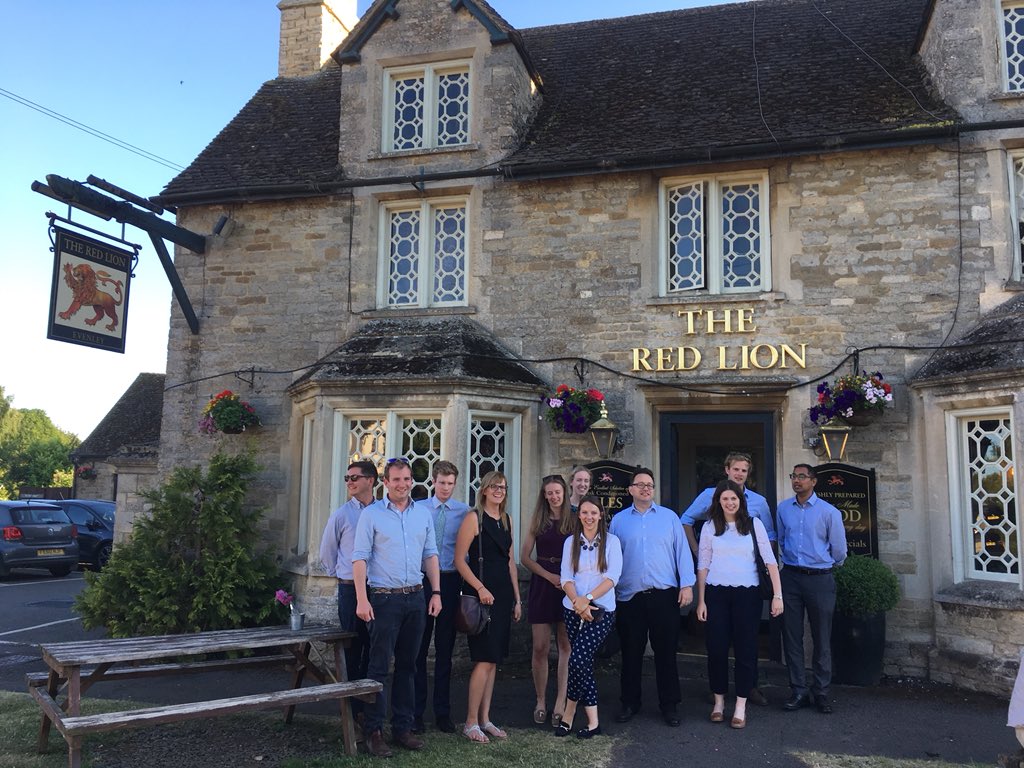 Great evening with @Hewitsons last night paying garden games. <a href="/Bidwells/">Bidwells</a> #everyoneisinblue