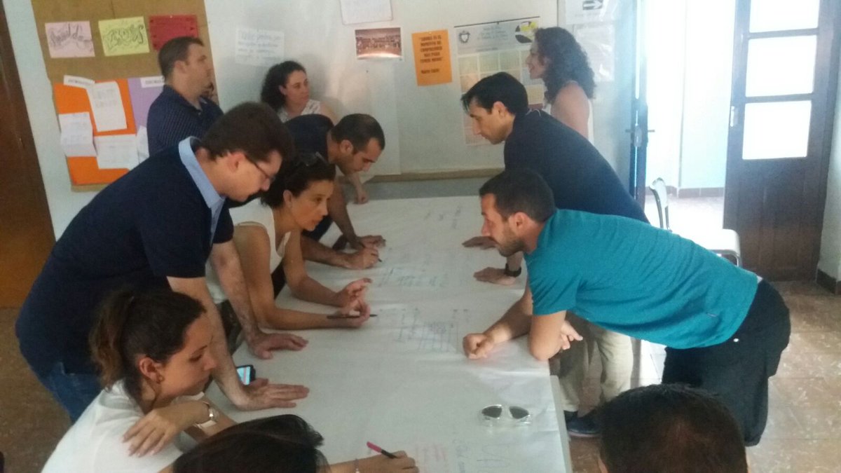 logromimeta's tweet image. La caravana de Logromimeta esta semana está en @ColeADDSal disfrutando de la Aplicación de ABP en el aula, y la evaluación del proyeco de acuerdo a la LOMCE. #logromimeta #caravanaABP #DocentesExcelentes