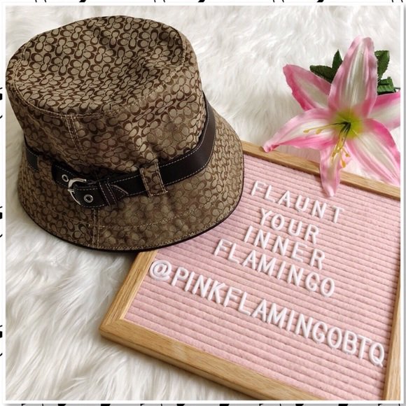 LornajaneCosign's tweet photo. So good I had to share! Check out all the items I'm loving on @Poshmarkapp from @lenoraself #poshmark #fashion #style #shopmycloset #gypsy05 #coach #freepeople: https://t.co/0p7Z9gKBmp https://t.co/GwMVOi3rTr