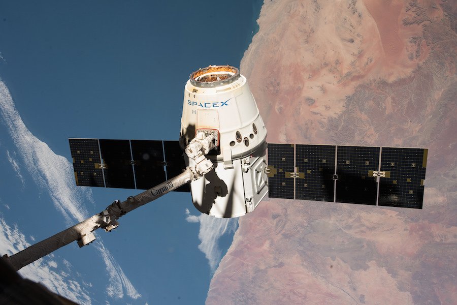 Forecasters predict a 90 percent chance of favorable weather at Cape Canaveral for launch of SpaceX’s next resupply mission to the International Space Station at 5:42am EDT (0942 GMT) Friday. spaceflightnow.com/2018/06/28/fal…