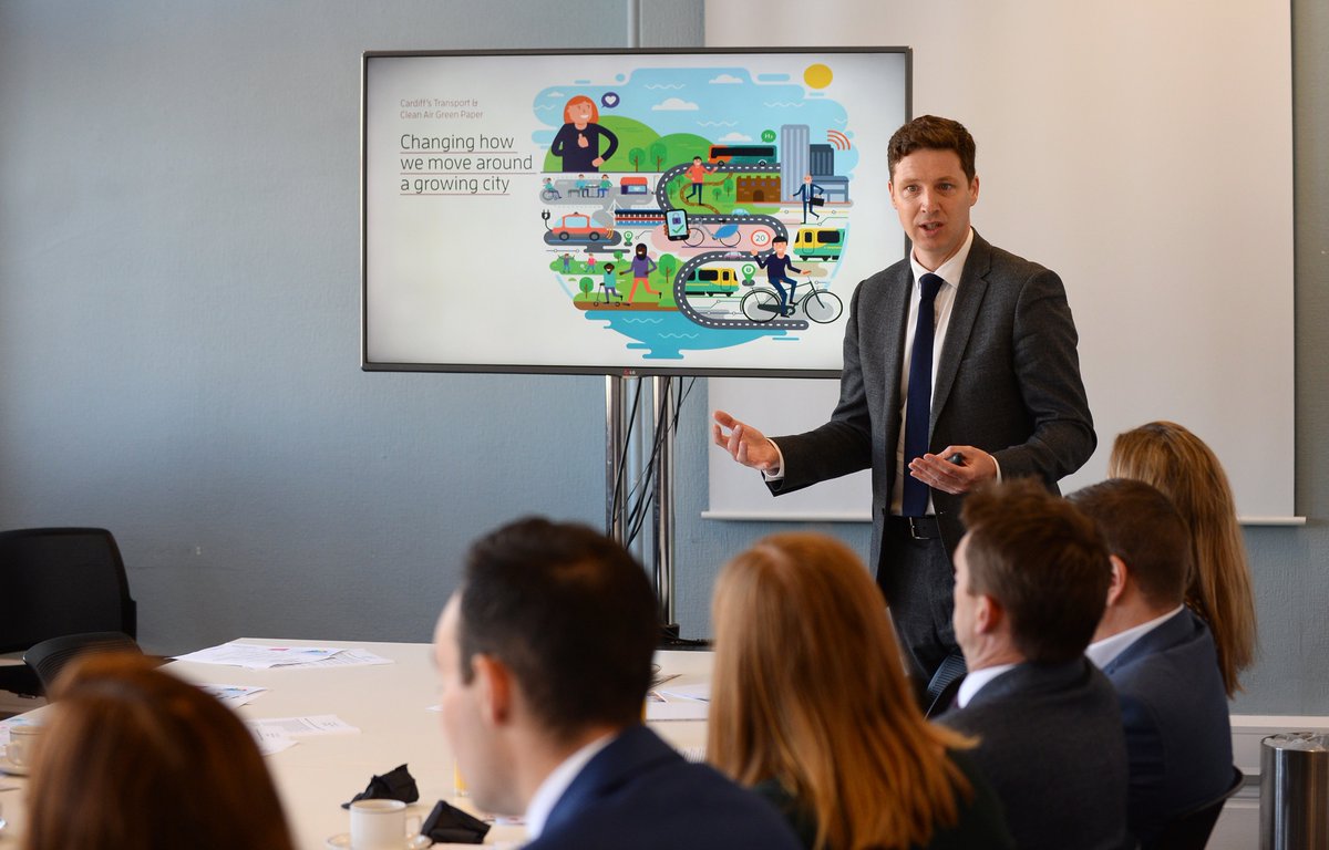 HealthyAirCymru's tweet photo. We're still really happy about how our #airpollution #breakfastroundtable went last week @YPierhead on #CleanAirDay so thought we'd share some more photos from the day #ThrowbackThursday https://t.co/TSX8o3LT07