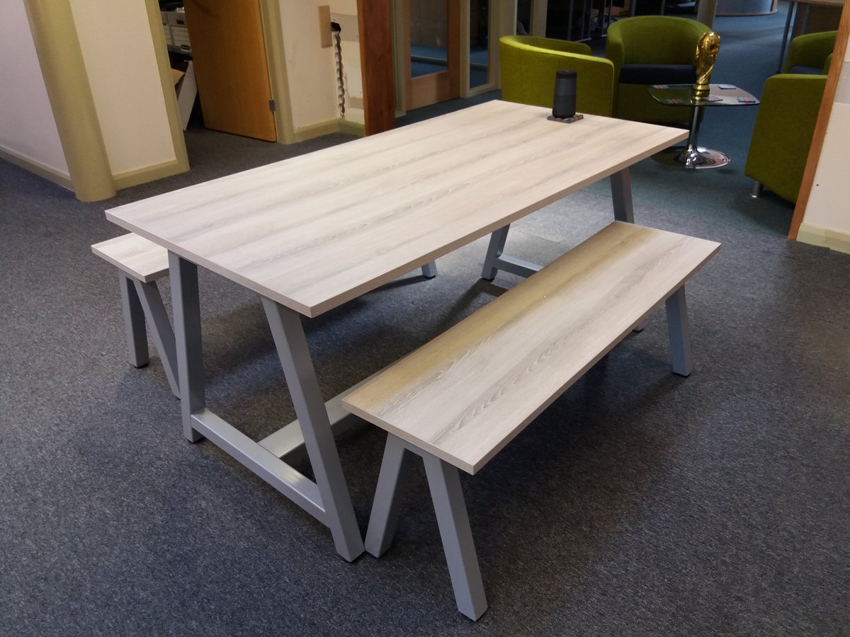 HawkFurniture's tweet photo. Bench seats are becoming increasingly popular and a great way to create a modern breakout space. Ideal for use as dining tables, or a place for employees to gather round and discuss ideas & projects. https://t.co/Pw5uIOMxLA #ModernTables #PicnicTable #BenchSeat https://t.co/kcRwd6tHn7