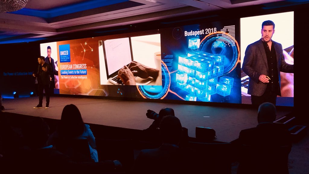 juliencarlier's tweet photo. Ben Moorsom explaining the power of the right data with neuroscience perspective cc @debutgroup  #leadingeventstothefuture #uniceo #eventprofs #corporate #influence https://t.co/N0CPtoJBHS