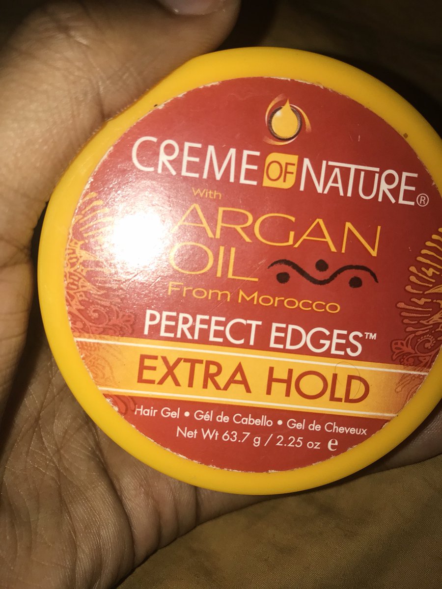 tsunanimani's tweet photo. My edges like Cardi B: I lay them 10 times, they get up 10 😒🤦🏾‍♀️.... why I use #CremeOfNature Perfect Edges EXTRA HOLD 💗 https://t.co/UIXmGKLrmd