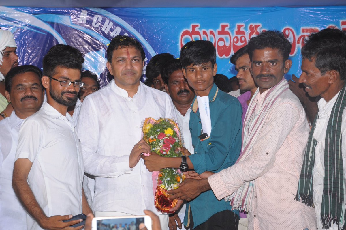 vens0009's tweet photo. సైదన్న సేన హుజుర్నగర్ పలు సేవ కార్యక్రమాల్లో  ..... https://t.co/UmzBXhcpak