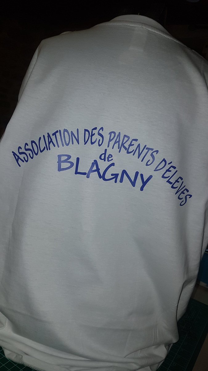 creationlibrefr's tweet photo. Impression de t-shirts.
------------------------------------
#GraphiXMmM #stickers #vinylstickers #vinylsticker #vinyldecals #decals #cut #flocage #textile #impression #print #design #graphisme #fun #photodujour #france #ardennes #linay #carignan #cd08 #08ardennes #madeinfrance https://t.co/yJLL6n1GWG