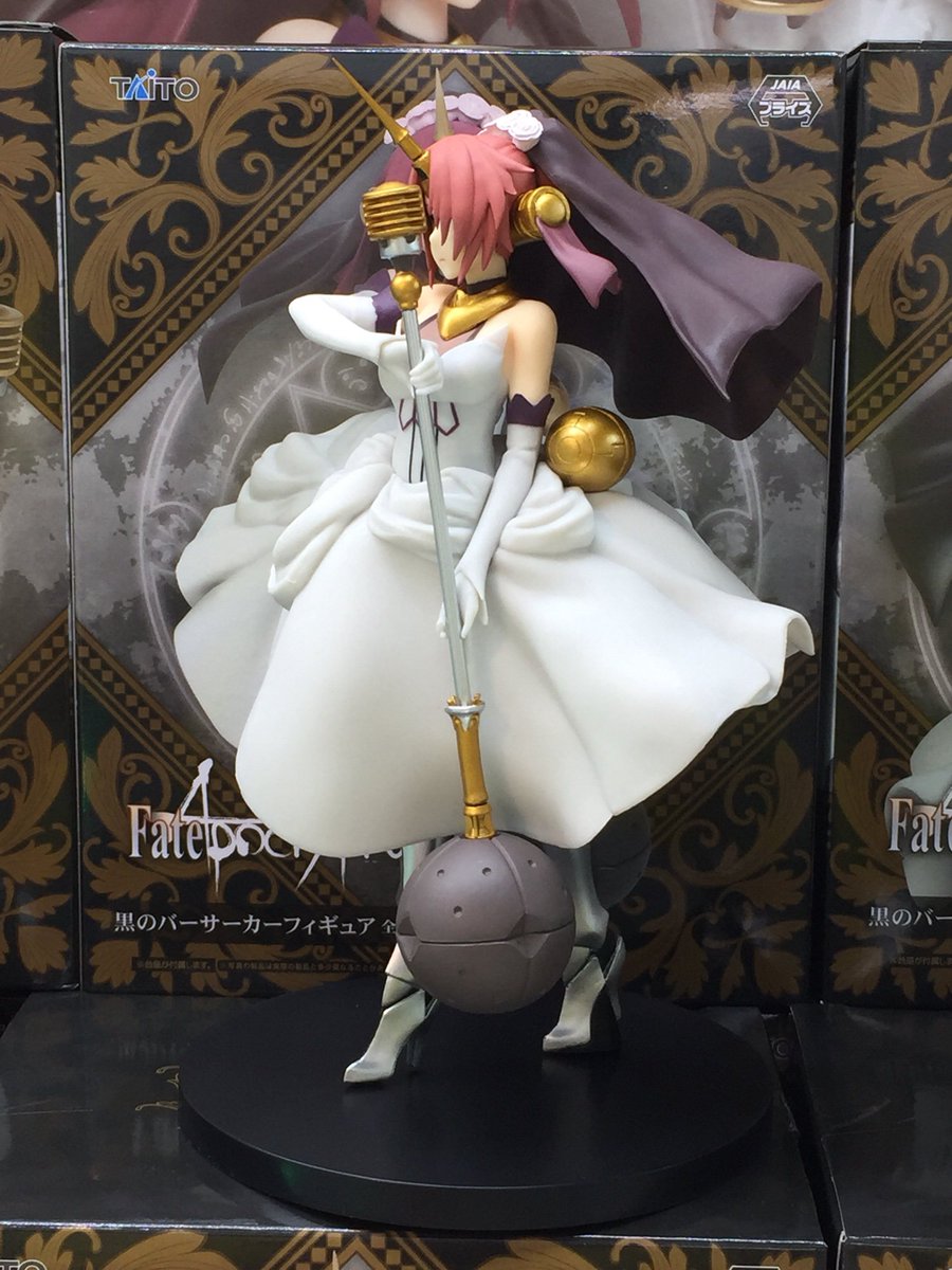 モナコ川越プライズ Fate Apocryphaより 黒のバーサーカーフィギュアが登場 彼女の武器や頭の飾りの細かいところまで丁寧に作られています Fate Apocrypha Fgo フェイト