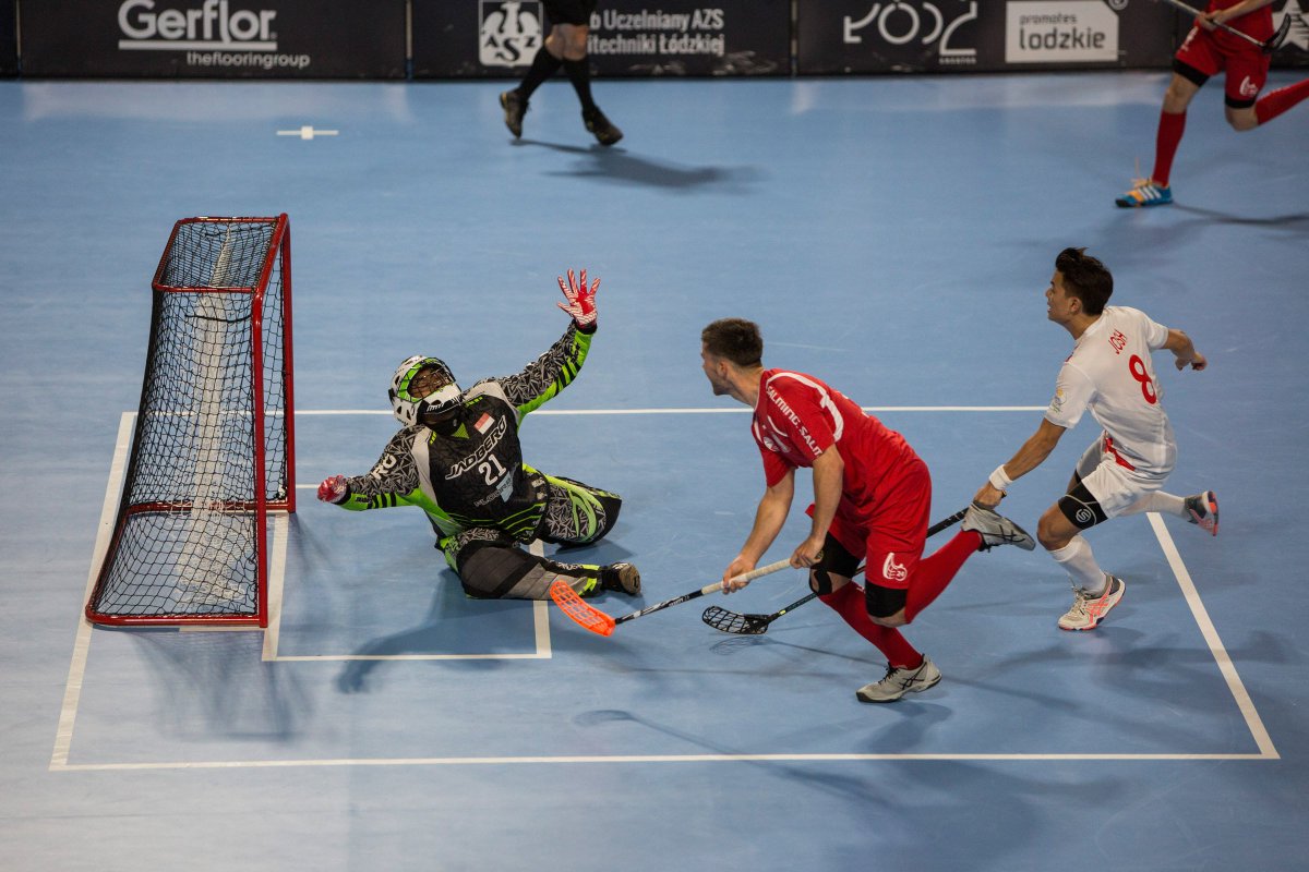 SPORT_GOV_PL's tweet photo. W Łodzi trwają Akademickie Mistrzostwa Świata w unihokeju.  
Reprezentacja Polski 🇵🇱mężczyzn pokonała Singapur 4:1 i będzie walczyć o awans do półfinału👍 
📌organizator: AZS Politechniki Łódzkiej 
📌wsparcie #MSiT 

fot. Arkadiusz Modliński https://t.co/rfGaRpAwYZ