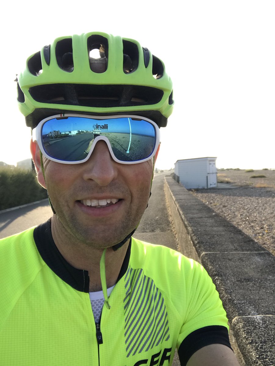p4rktheshark's tweet photo. Just spinning this morning nice and easy π @secretrainingcc @GetSpokd @Bike4CancerUK @RichJLang @wahoofitness #getspokd #spokd #STEALTH https://t.co/v5qWNrSJ4J