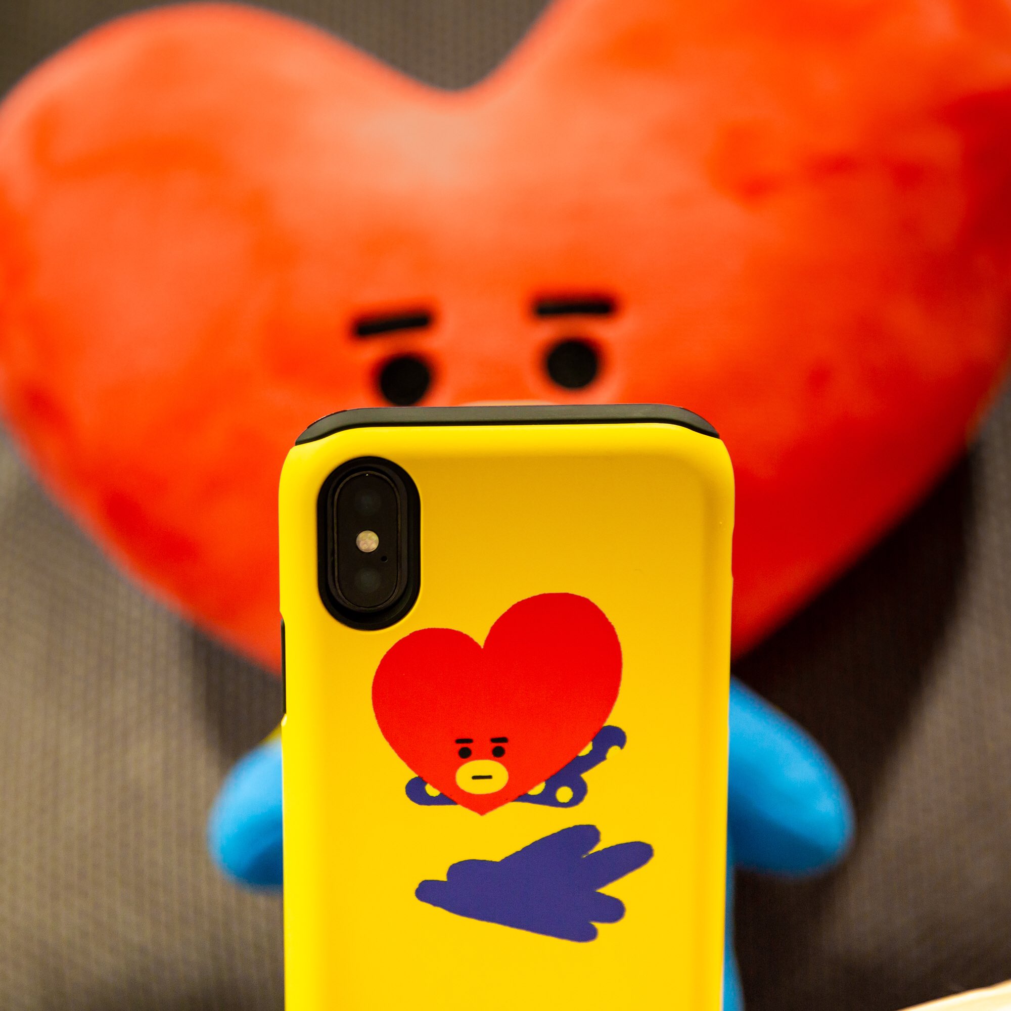 Чехол с Татой bt21