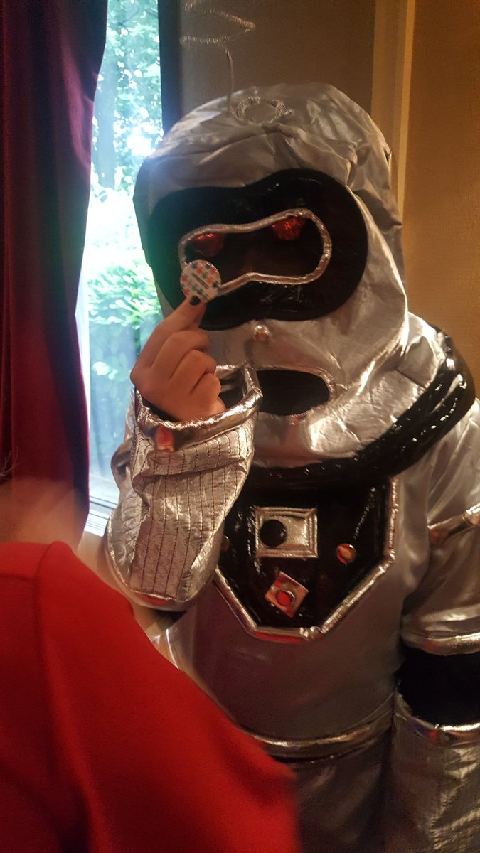 beingamaguire's tweet photo. forgot to post this before! but this was the best cosplay I've ever seen ahahaha ๐๐ผ๐๐ฝ๐คฃ #partof15 ๐ค
@EvilTini https://t.co/OQ1PMdWfaM