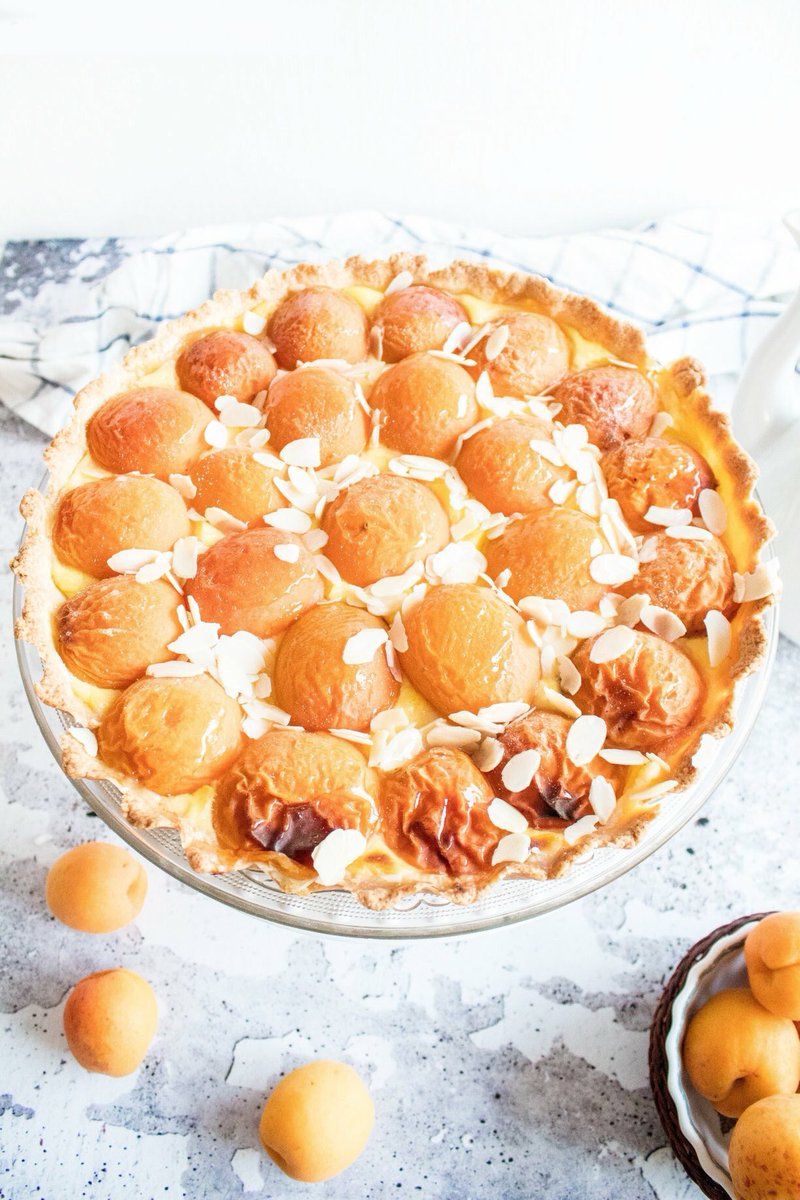 Colazione da urlo oggi 😍😍 Con la #crostata senza burro di @SimonaDeschino ❤️ Crema al limone, tante albicocche e mandorle!! Non avete già l’acquolina?!!! 🤤🤤 Buona e semplice, trovate qui la ricetta ➡️ simonadeschino.com/ricette/crosta…