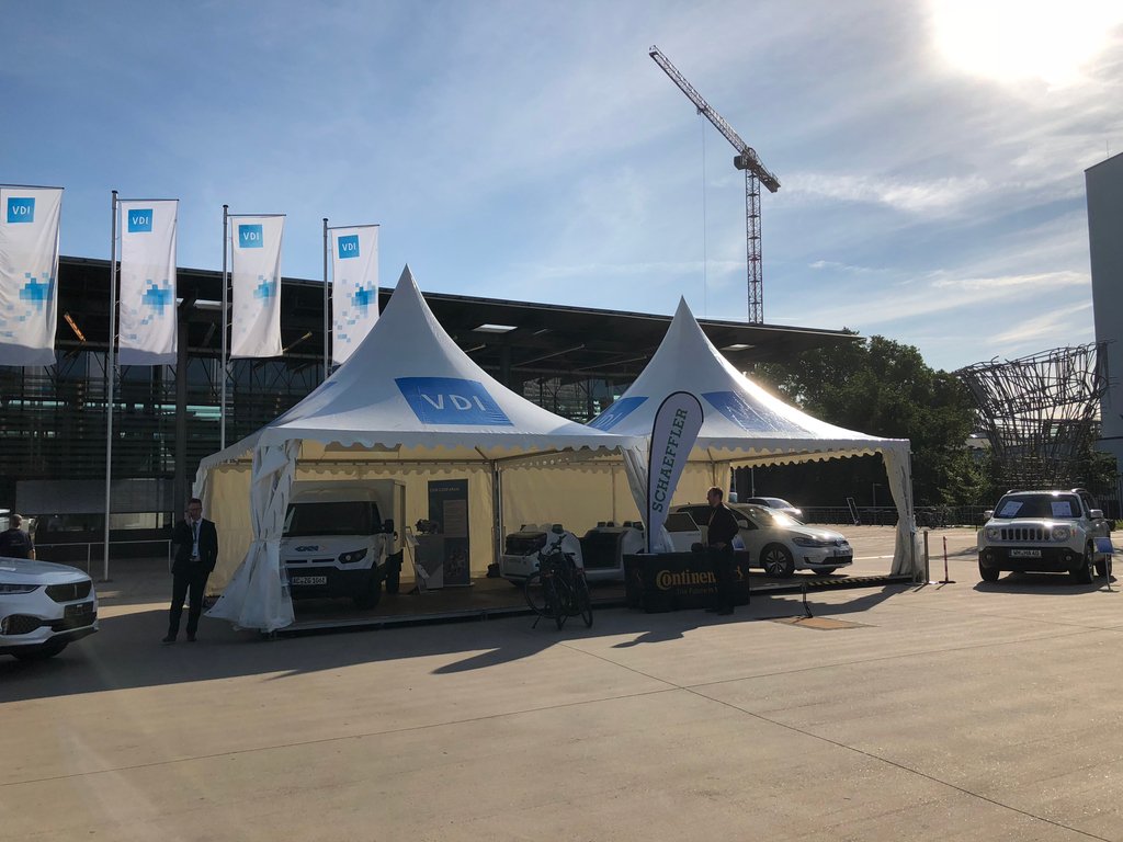 Good morning from day 2 at DRITEV 2018, we are looking forward to another great day with interesting lectures and conversations around powertrain efficiency. Stop by booth 71-1 on the entrance level!!! #PEEK #VDI_Drive #dritev <a href="/Getriebe/">Getriebe</a>