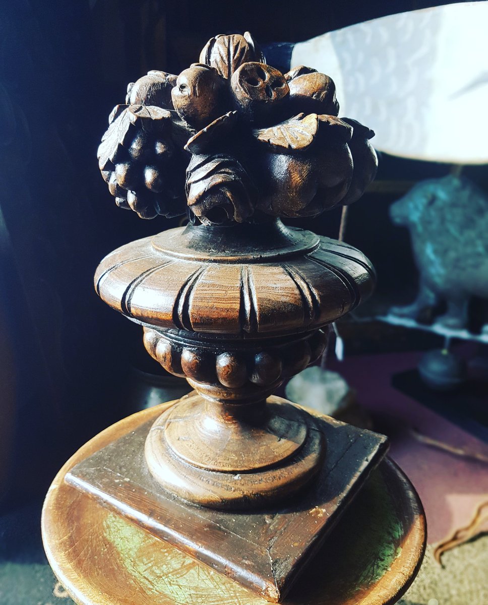 HoltAntiquesLtd's tweet photo. Fab #17thcentury English antique  #newelpost finial attributed to John Webb (right hand man 2 #Indigojones) #forsale @holtantiquesltd https://t.co/ctDSy75Mim