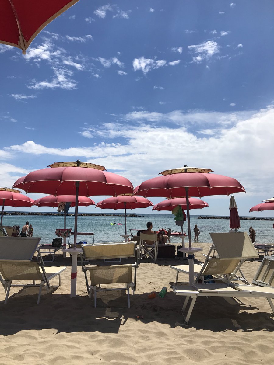 Channelling Ingrid Bergman at Santa Marinella. #celebstudies ethnographic field trip with <a href="/FionaHandyside/">Fiona Handyside</a> and @d_hipkins