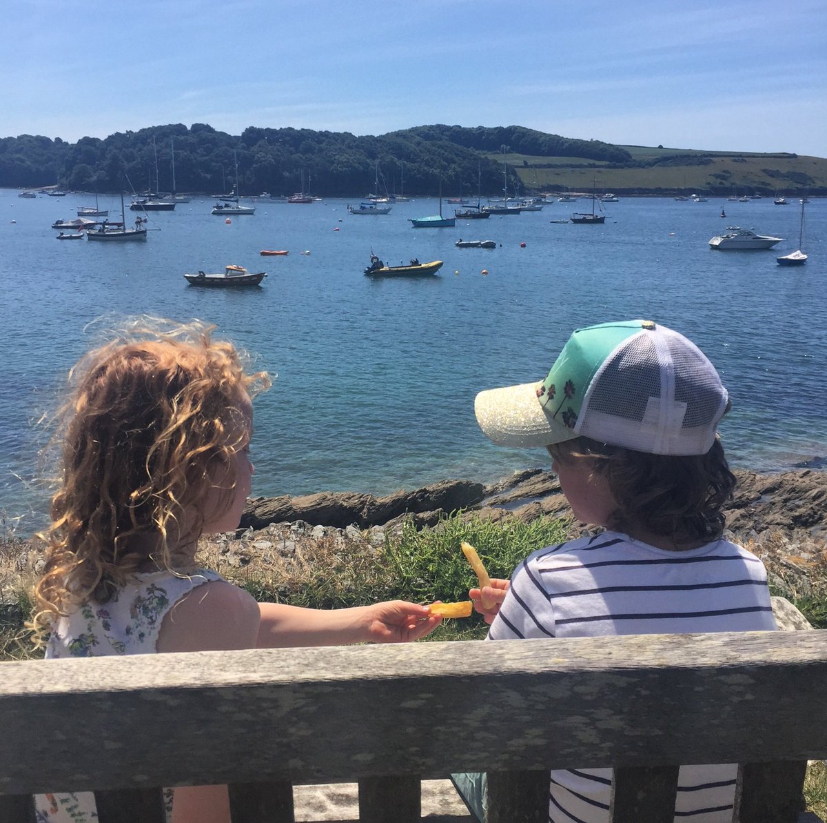 Sharing their chips. It must be love. Although not sure I’d share my Watch House chips... the takeaway will reopen at 5 tonight.                                    #stmawes #thewatchhouse #cornwall #bestfishandchipsever