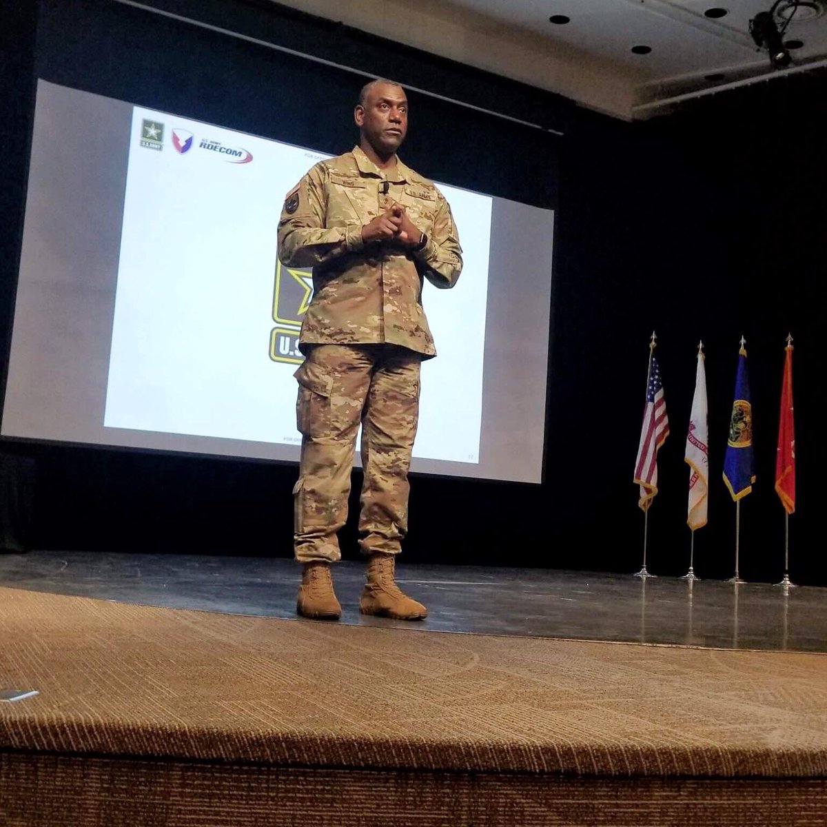 usarmy_devcom's tweet image. At @TARDEC_PAO, Commanding General @MG_CedricWins updated the RDECOM workforce on the integration into the #ArmyFuturesCommand and the realignment of the RDECs and lab priorities to fit those of the eight cross-functional teams. 
#readiness #dodinnovates #ArmyInnovation