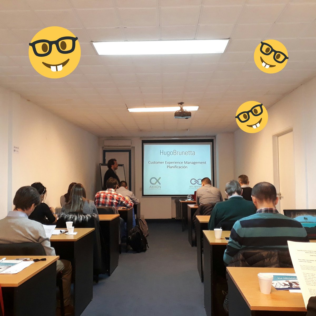 AxxonConsulting's tweet photo. Seminario #CustomerExperience management con @hbrunetta en #BuenosAires. Estás seguro q vendes un producto/servicio?🤔 https://t.co/GJlcfqpQFz