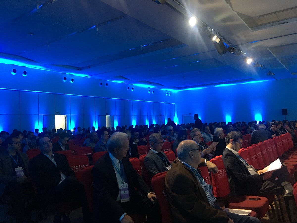 SimulacionUC's tweet photo. Dr Nicolas Jarufe, @gastrao2018 Sรฃo Paulo, #liversurgery #gastrao #laptraining https://t.co/A5WqOpddxl