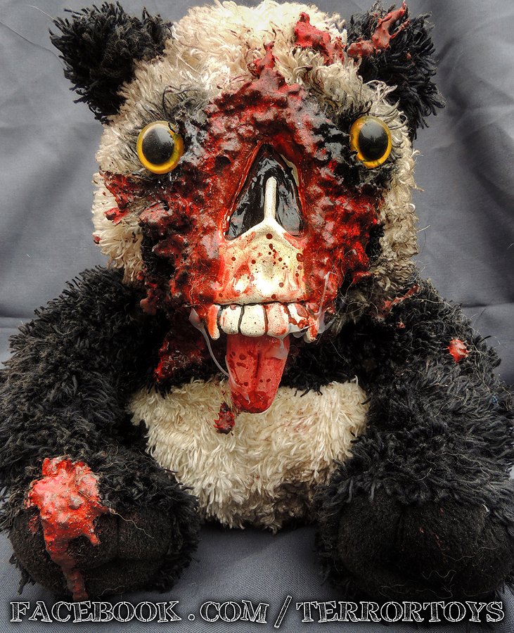 TerrorToys's tweet photo. Available on #ebay 25% OFF summer sale https://t.co/7V4JwlWdZP #horror #scary #gore #bloody #evil #teddy #ted #undead #zombie #walker #blood #horrorbear #plush #panda #pandateddy #pandabear https://t.co/on92BBxzI6