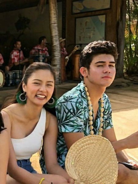 FaneyFTW's tweet photo. #KIMGO HAHAHAHAH BAHALA KAYO DYAN 😝😝😝 https://t.co/3BI6Ac8pUP