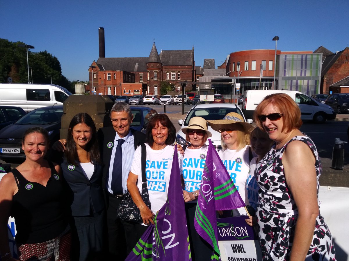 John_5harp's tweet photo. Our plans are unaltered. Incredible support at the start to five days of action at WWL. #saynotosubco @unisontweets @NorthWestUNISON @DavePrentis @clizanne https://t.co/X8LiQ3Pr3y