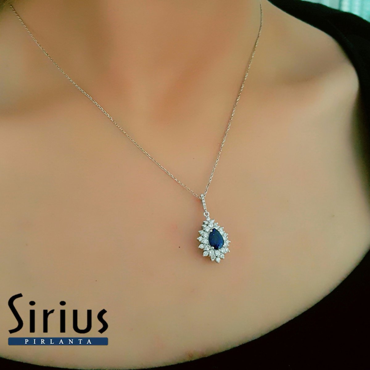 Safir ve Pırlanta'nın büyüleyici güzelliği... 
siriuspirlanta.com/kolye/renkli-k…
#sirius #siriuspırlanta #pırlanta #pirlanta #diamond #kolye #pendant #safir #sapphire #safirkolye #anturaj #sapphirependant #lacivert #takı #doğumgünü #hediye #gift #istanbul #lüks #luxury #loveit #likeit