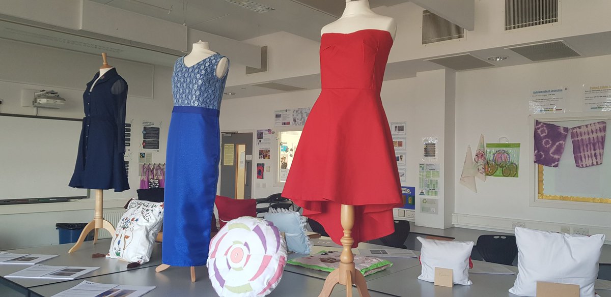 MrsStringerADT's tweet photo. Year 11 coursework proudly on display - love seeing it all out and looking it's best! @ADTDMA @DerbyMoor @MissBurnDMA #year11coursework #year11 #textilesgcse #textilescoursework https://t.co/OHRoVIoVXV