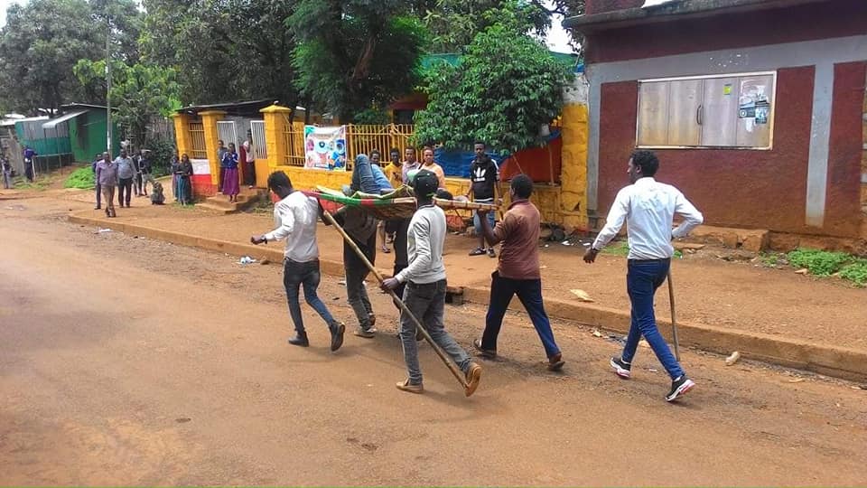 addisstandard's tweet image. Update: 9 people are killed in the two days of violence in #Asosa city &amp;amp; several properties are damaged. The city admin told state media it has captured suspects who werev&quot;paid to instigate&quot; the violence. There are conflicting reports about the real perpetrators of the violence