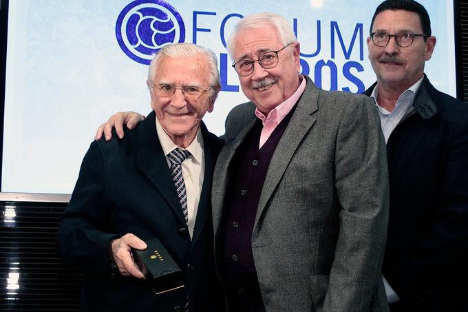 El periodismo valenciano está de luto. Nos ha dejado Jaime Hernández Perpiñá, quien ha fallecido este jueves a los 91 años. Nuestro más sincero pésame a la familia y amigos de nuestro maestro. La misa funeral será este viernes a las 12 h en el Tanatorio Municipal de Valencia #dep