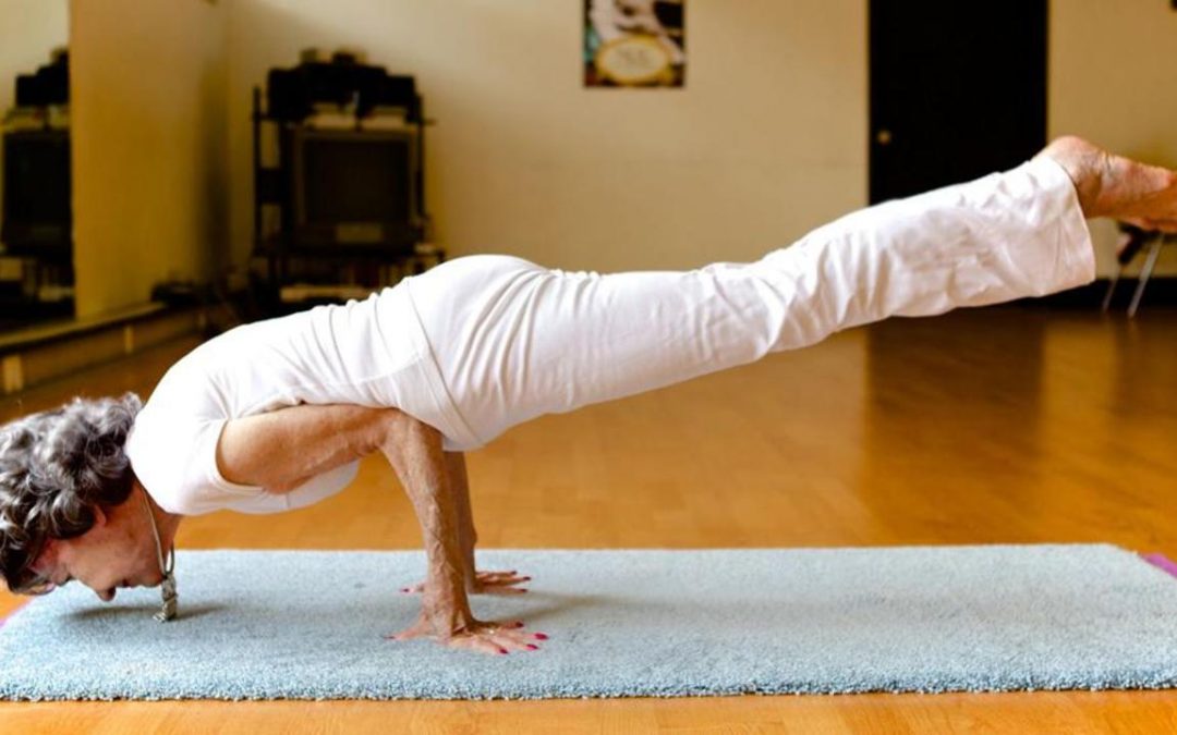 goodviceapp's tweet photo. Yoga sees no age!

And here is proof of it. Guinness World Records named Tao Porchon Lynch the oldest yoga teacher in the world in 2012 at the age of 93.

#workoutforwomen #fitnessgoals #fitness #workout #yogaday #yogaday2018 #taoporchonlynch https://t.co/lFSFC3NYvA