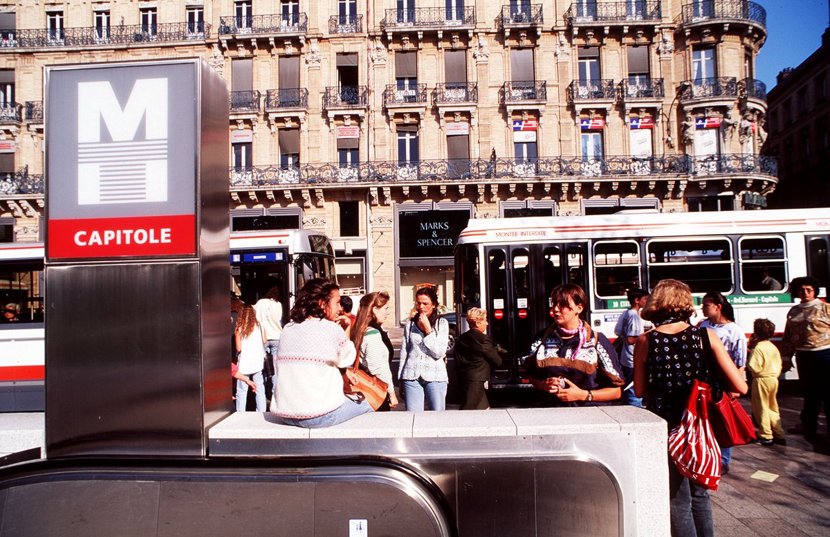Mairie De Toulouse On Twitter Jeudiarchives Cette Semaine Nous Avons Fete Les 25 Ans De La Ligne A Du Metro Toulousain Ici C Etait En 1994 Quand Zara Laissait Place