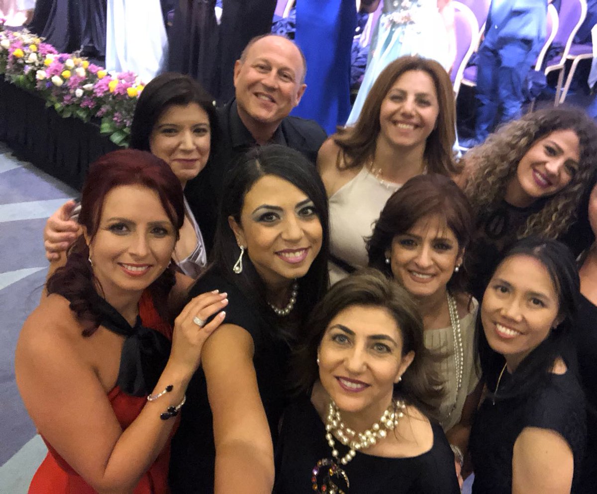 ludovic_pouille's tweet image. Après les lycées Massignon, Pompidou &amp;amp; le Lycée Libanais Francophone, place au gala de la #promo18 du Lycée Français International @LfiDubai, où le taux de réussite dépasse aussi les 98%! Bravo aux élèves &amp;amp; merci à tous ceux qui ont permis ce résultat!
#Congrats #Excellence🇫🇷💪