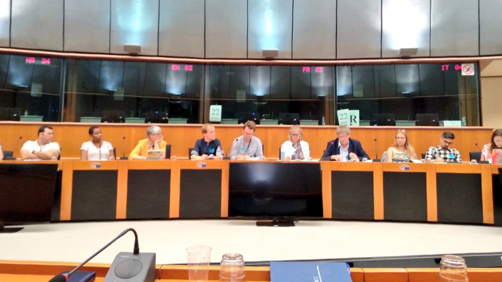 ESN_Int's tweet photo. “The new Erasmus programme is an evolution, not a revolution” - Florencia Van Houdt 📈
This morning we’re discussing the proposal for the #YouthChapter of the new @EUErasmusPlus programme for 2021-27! 🤝 Meeting co-organised by @youthintergroup & @Youth_Forum in @Europarl_EN https://t.co/0Yisv5Mb0C