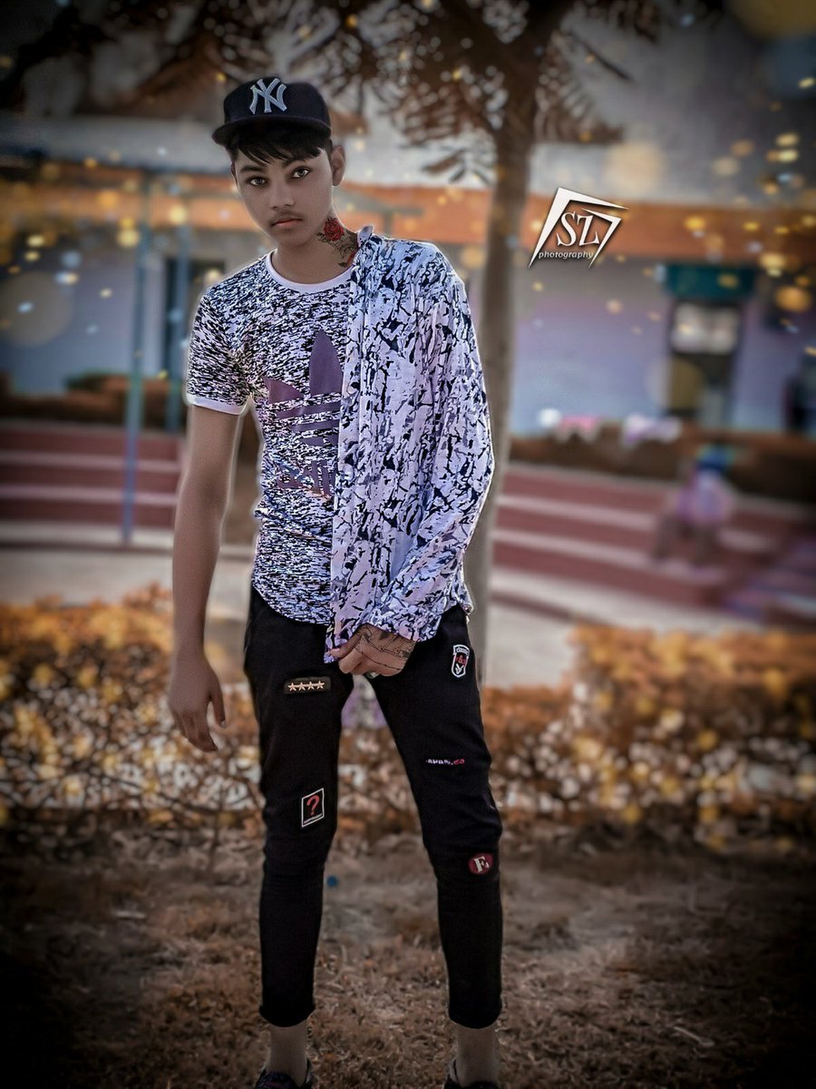 samwel_zaheer's tweet photo. #likeforfolow #lifestyle #likeforlike #picoftheday #addidas #highstreetfashion #samwel #zaheer #samwel_zaheer #samwelzaheer #szphotography #samwelphotography #Mensfashion #NewYorkCity #dubaifashion https://t.co/sopKVqnEPj