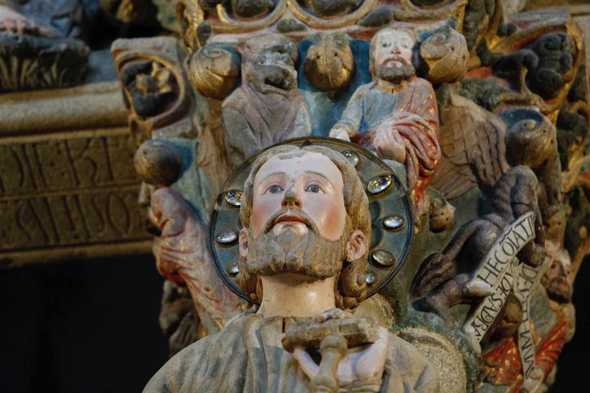 lavozdegalicia's tweet photo. 📷ÁLBUM | Las imágenes de la sorprendente recuperación del Pórtico de la Gloria https://t.co/XRvZwbMfjk https://t.co/Ct73gm81wG