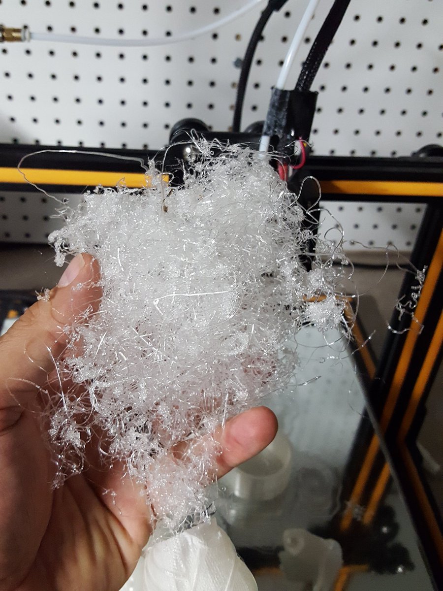 3DPrintedProps's tweet image. Look. I printed a pretty cloud. #3dprinting #3dprintfails