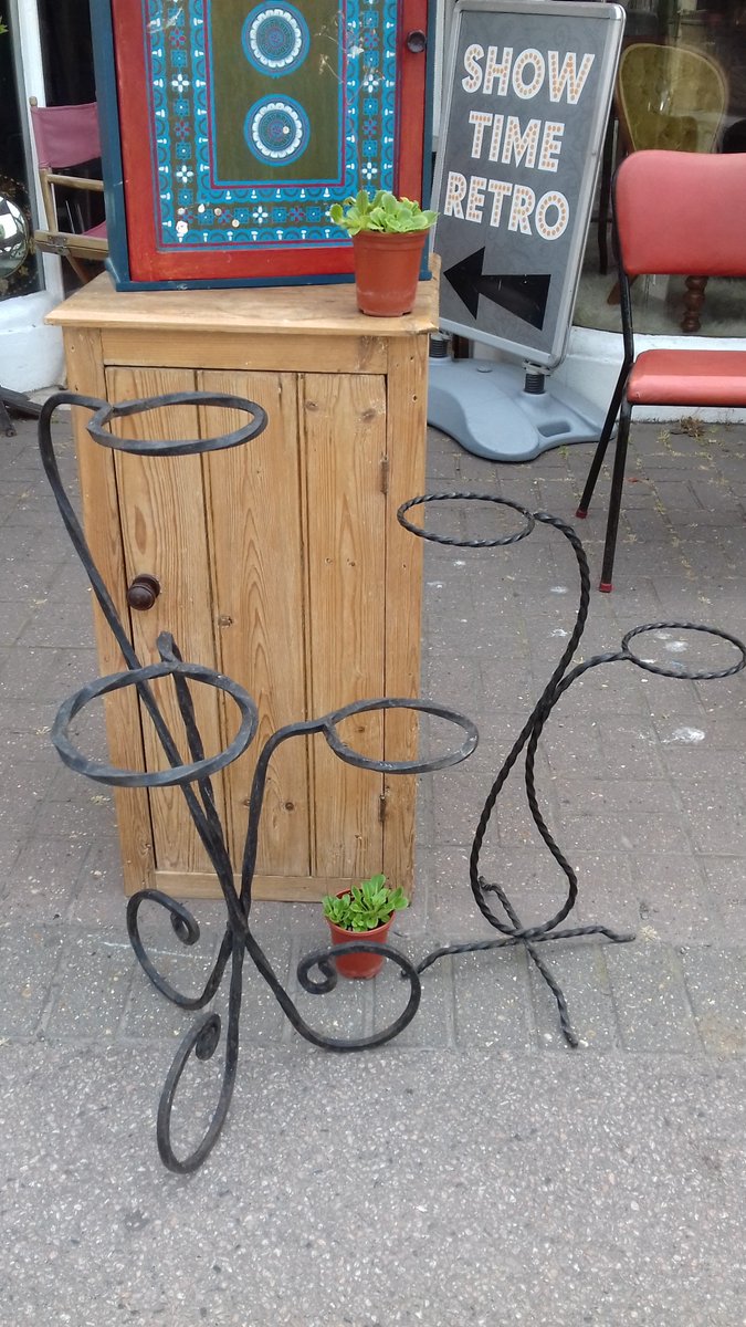 ShowtimeRetro's tweet image. #Vintage #French wrought iron plant stands...bring the #garden in! Open. Opp. Sea Bathing Hospital #Westbrook #Margate #Cliftonville #Thanet #Kent #retro #Industrial #planters #shoplocal