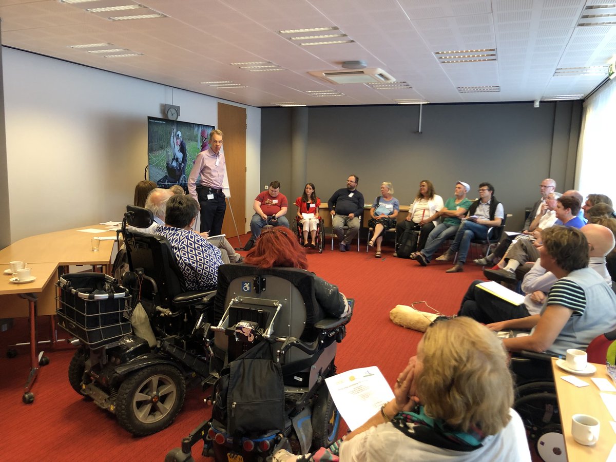 @dickhoutzager in gesprek met VN Ambassadeurs over het #VNverdrag Handicap op het verdiepend werkcollege van <a href="/MensenrechtenNL/">College voor de Rechten van de Mens</a>  en <a href="/InclusionlabNL/">Inclusionlab</a> op initiatief van <a href="/cvinclusie/">Coalitie voor Inclusie Nederland</a>