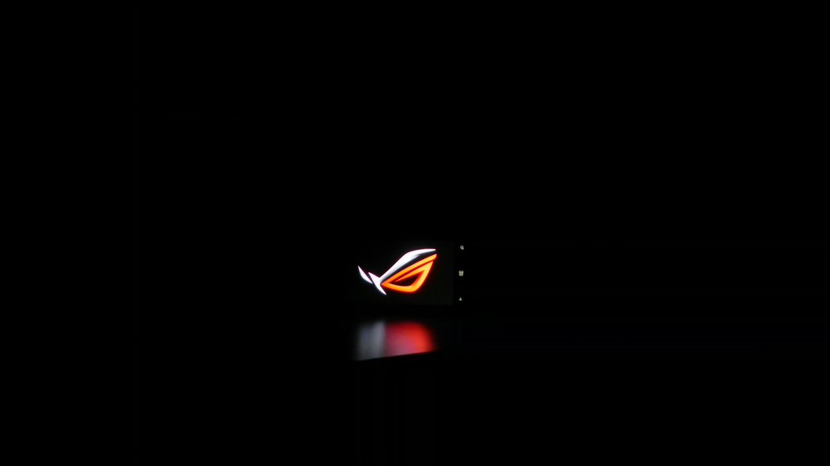 zojo_officiel's tweet photo. @ASUS_ROG_FR @ASUS_ROG #MYROG
Mon setup: Nokia Lumia 925 avec logo ROG 😂
My setup: Lumia 925 with ROG logo 😂
PS: I'm a fan from France and I love ROG brand https://t.co/38ln0r4WjE