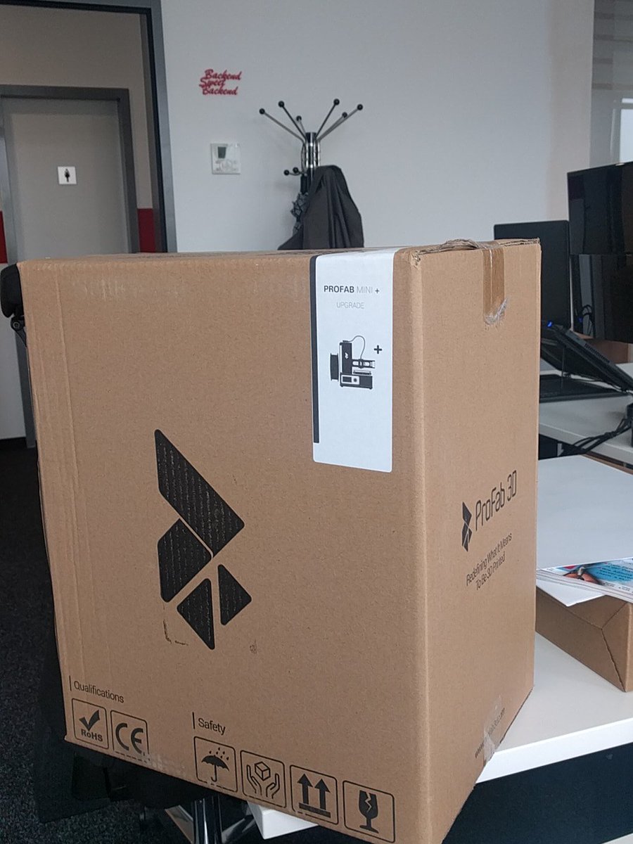 chrisWhyTea's tweet image. My @ProFab3D Mini + arrived today :3 hypu!!!