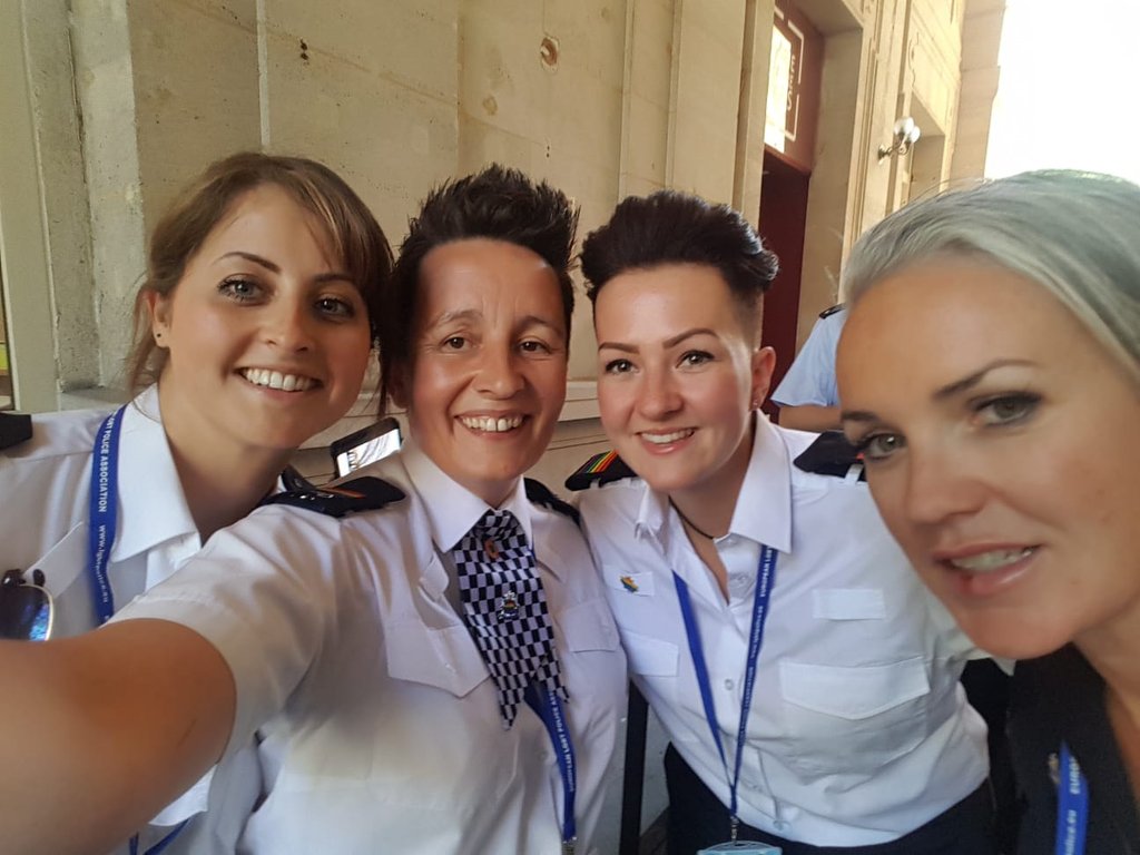 Great to meet colleagues from Scotland, Montenegro, PSNI, Mersyside and Cheshire. There are 170 police officers and staff in attendance, from 16 countries at #EGPAPARIS2018. What a great turnout! #LGBTQ @MerpolLGBT @CCLGBTnetwork @CNCPride @LGBTIpoliceScot @MsOHara71