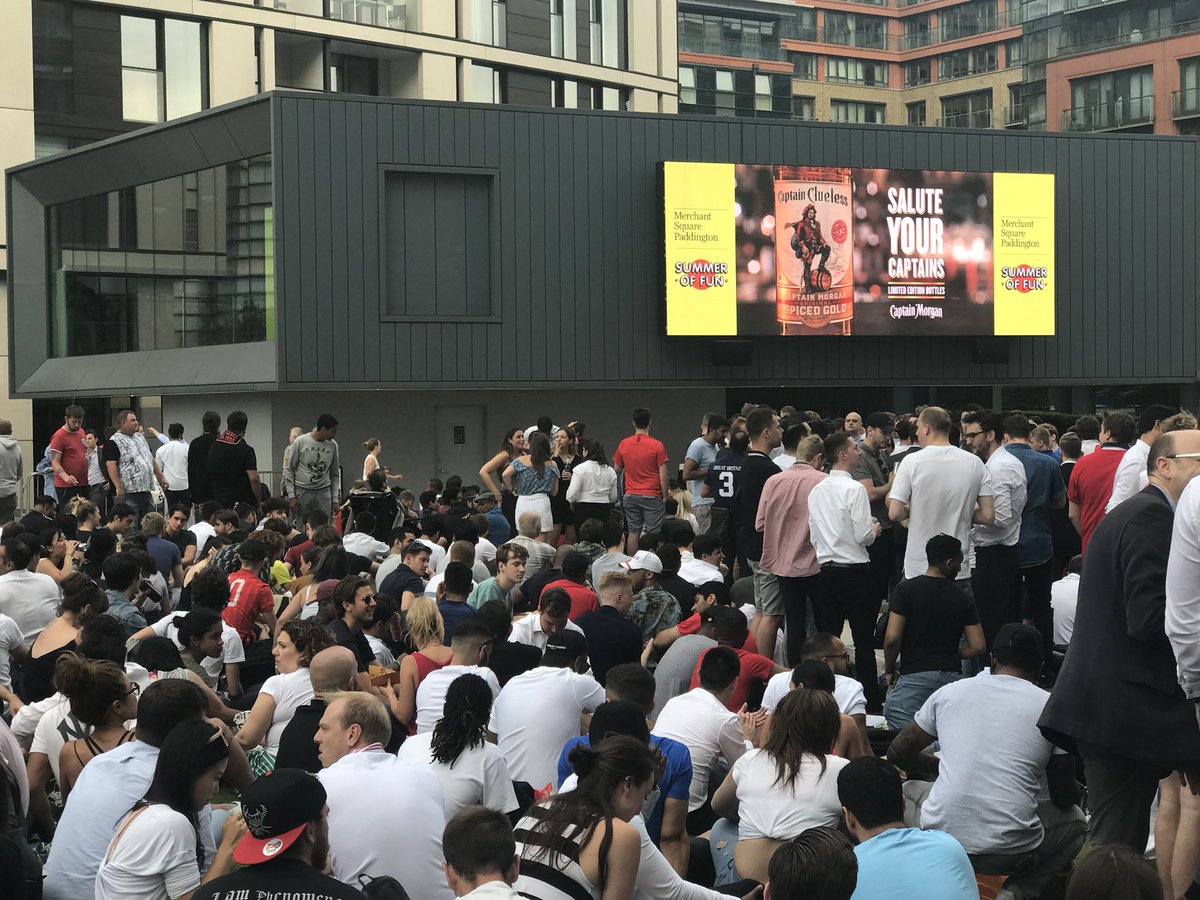 SpiltMilkMedia1's tweet photo. 10 mins till kick off and @CaptainMorgan looking delightful on our @merchantsqevent #fanzone. @DiageoGB @ScreenOutdoor #ENGBEL #worldcup #england #london #ooh #oohtv #event https://t.co/zwUW2RyBSe