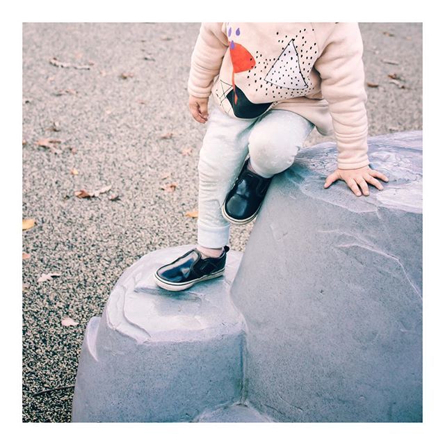 TaleofMonsters1's tweet photo. Life sucks a lot less when you’re on top of the mountain ⛰ .
.
.
.
 #taleofmonsters #kidsconceptstore #littleminimalist #kidsstyle #kidsfashion #mindtheminimal #thatsdarling #kidsootd #natureaddict #organicbaby #our_everyday_moments #makersmovement #… https://t.co/ltT9pM8E04 https://t.co/Il5RiQUBKX