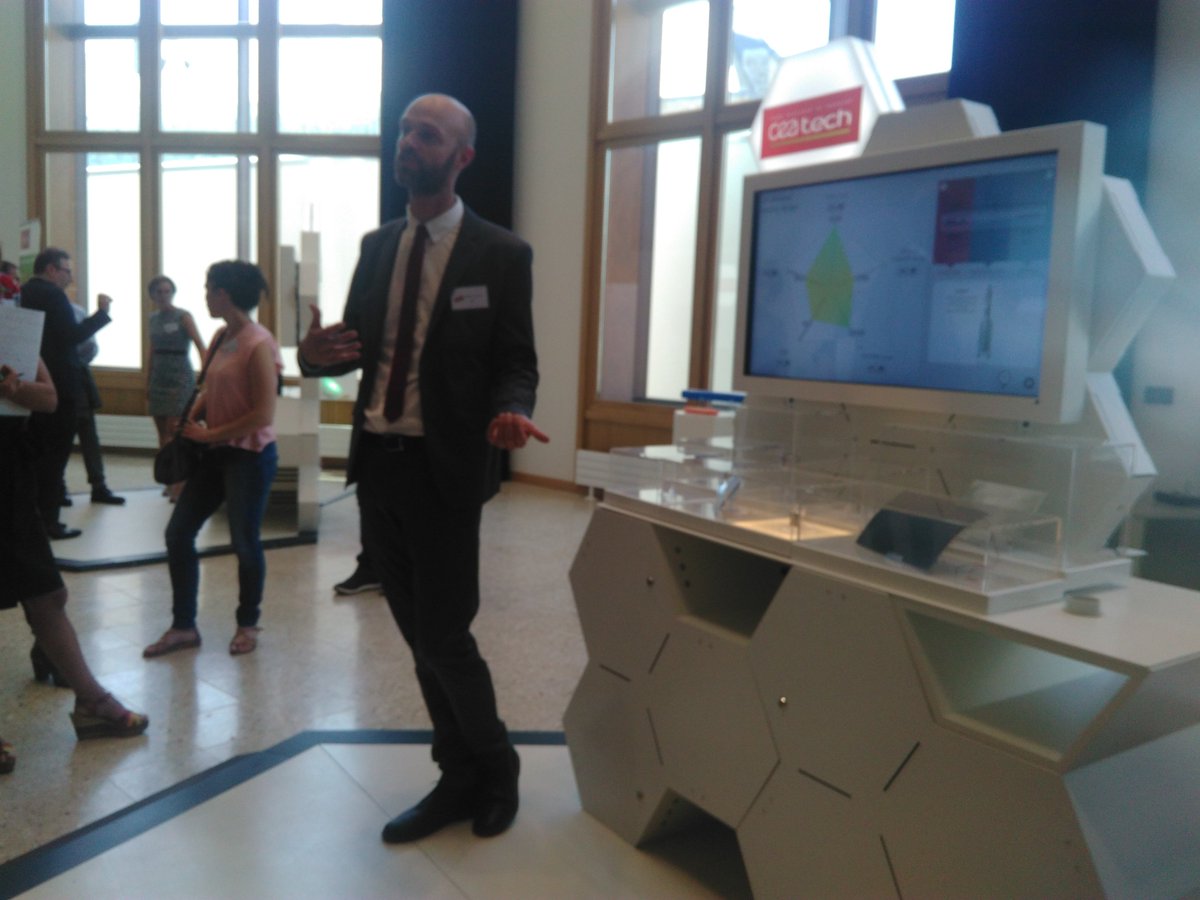 LydieAuger's tweet image. Inauguration du #CEAtech agroalimentaire avec showroom impressionnant de technologies
