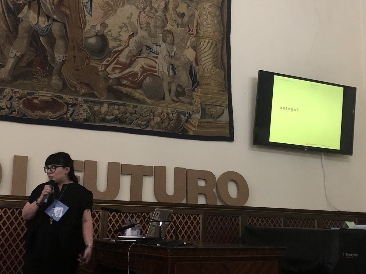 Pilloledifuturo's tweet photo. .@lalaurabortoloni parla a #pilloledifuturo di curriculum e di omologazione. https://t.co/YHKkubBxbQ