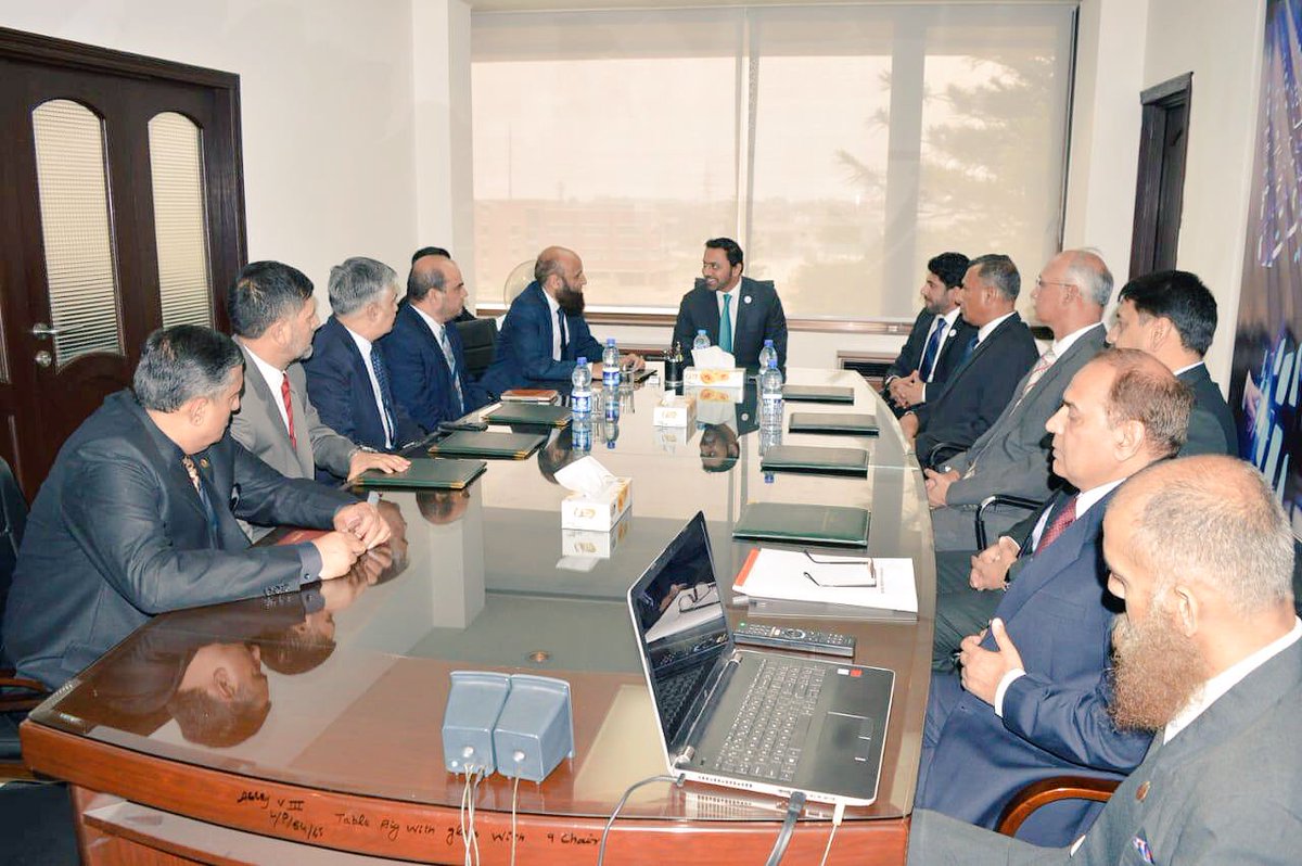 uaeembassyisb's tweet image. H.E. Hamad Alzaabi the visits the National University of Technology #UNTECH #Islamabad, and meets with the Rector and staff members of the university, and sees the services which the university provides, and praises its pioneer role, vision and future plans